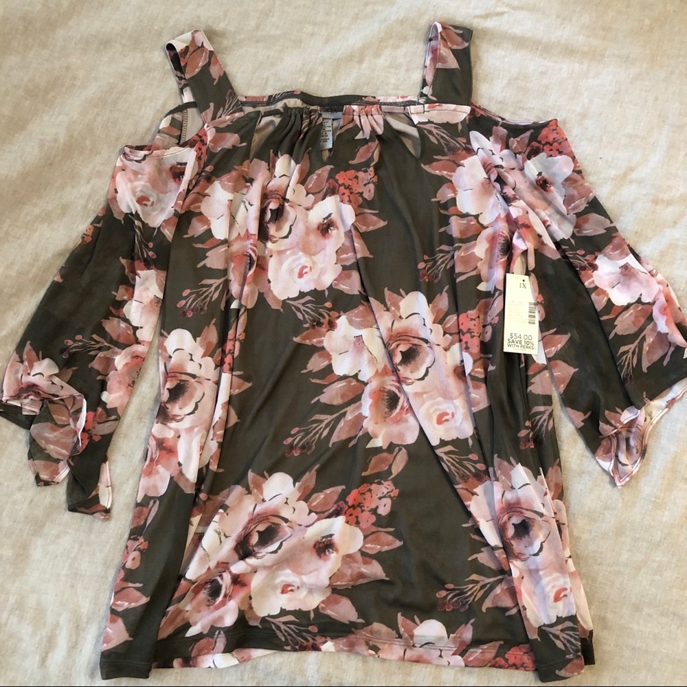 Catherine’s Cold Shoulder Floral Top